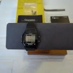 美品　TIMEX タイメックス クラシック　デジタル 　TW2V66800