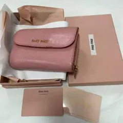 miumiu 財布