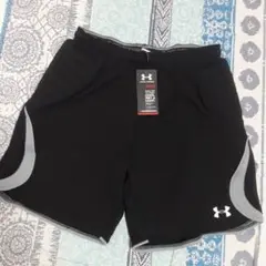 【新品】　UNDER ARMOUR アンダーアーマー　ハーフ　キーパーパンツ