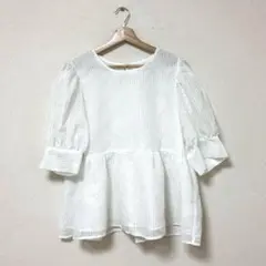 【美品】CHIPCLIP ホワイト フレアシルエット トップス　4L