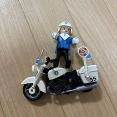playmobil プレイモービル CITY ACTION 白バイ警官 ４個 playmobil プレイモービル CITY ACTION 白バイ警官 4個 - メルカリ
