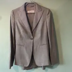 Item thumbnail for item 2352a333-689f-40c8-8e8c-67527e856cf1