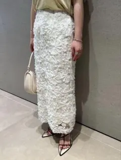 Mila Owen シアーモチーフファブリックストレートスカート ミラオーウェン