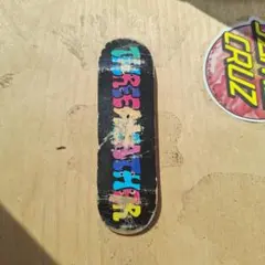 指スケ デッキ THRASHER