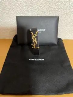 極美品 サンローランパリ 23SS リストバンド アームバンド YSL ロゴ 極美品 サンローランパリ 23SS リストバンド アームバンド YSL