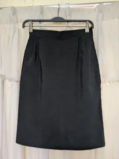 黒のタイトスカート 　11　事務服　オフィス