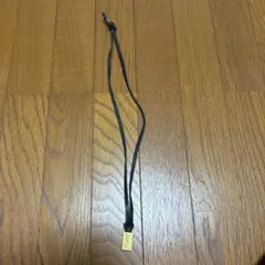 サンローランブラックレザー ネックストラップ ゴールドロゴ