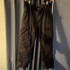 Carhartt ブラック カーゴパンツ