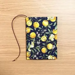 【 文庫本 】ブックカバー ハンドメイド りすとあんず ネイビー