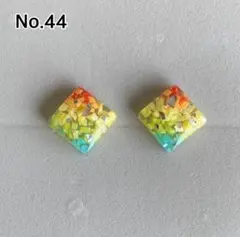 ハンドメイド　レジンピアス　レインボー