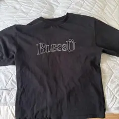 BlessÜ 黒 Tシャツ