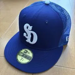 Item thumbnail for item cd906123-7c24-4809-8e77-218b0e6cf5f2