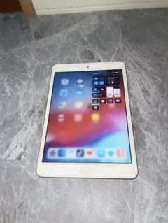 iPad mini2 セルラーモデルau 32GB