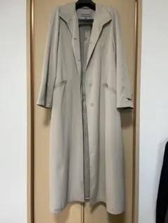 ベージュ ロングコート ストライプ裏地