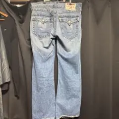 トゥルーレリジョン デニムパンツ