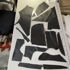 本革（牛革はぎれ）③