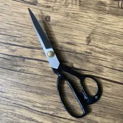 裁ちばさみ