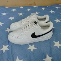 【美品】Nike スニーカーCOURTVISION
