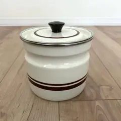 Item thumbnail for item 68c5263b-34a3-4eb8-8e2f-d057fd8bd224