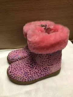 未使用品 UGG アグ キッズ ブーツ 13、5㎝