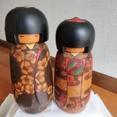 こけし•伊之介作・木製 こけし手描き花模様 こけし•伊之介作・木製 こけし手描き花模様 - メルカリ