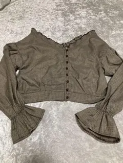 エムズエキサイト 千鳥柄ショート丈ブラウス