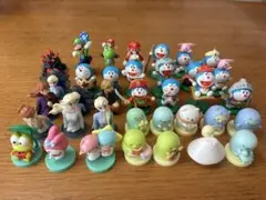 フィギュア　チョコエッグ　ドラえもん　すみっコ サンリオ　マリオ　アナ雪