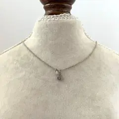 ラインストーン付きイニシャルSネックレス シンプル 小さめ ユラユラ 華奢