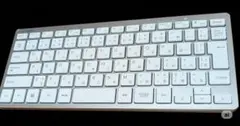 新品同様　超美品　ワイヤレス日本語配列　キーボード本体　無線