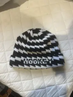 Item thumbnail for item 4ead89f2-5d3f-46e8-b71e-1a872ffec8d4