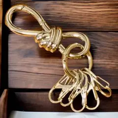 Item thumbnail for item ada74354-3d6c-42ff-bd8a-daa5cf70c745