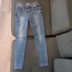 AZUL BY MOUSSY スキニーデニム ライトブルー