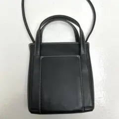 【即日発送】ミニスクエアステッチショルダーバッグ　ブラック