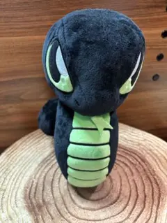 SNEKI SNEK フィギュア 黒と緑 2025年最新】Snekiの人気アイテム - メルカリ