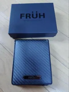 FRUHリアルカーボン2つ折り財布