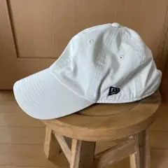 NEW ERA キャップ　カジュアル　クラシック　アイボリー　帽子