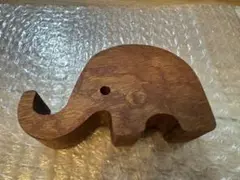 木製象型スマホスタンド