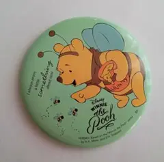 くまのプーさん 缶バッジ ハチのコスチューム