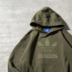 【カーキグリーン、センターロゴ】adidasトレフォイル古着パーカー常田大希L