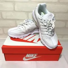 NIKEエアマックスブイジーアール
