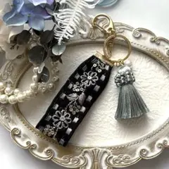 ⭐2740⭐❣️夏アクセ❣️オリジナル✴一点物　インド刺繍キーホルダー　大人可愛い