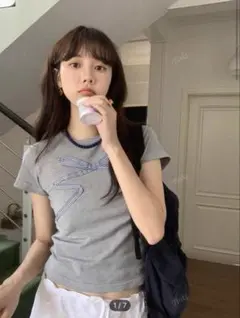 SHEIN リボンラウンドネッククロップドTシャツ