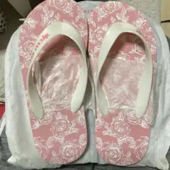 LEST Rose 花柄ピンクビーサン