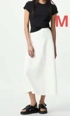 ユニクロ　UNIQLO　ウォッシャブルミラノリブフレアスカート　Мサイズ