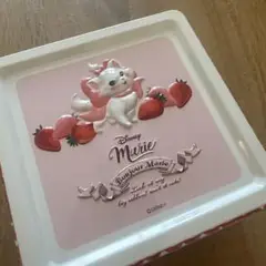 ディズニー　マリーちゃん　クッキー缶