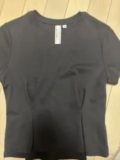 gu rokhコラボ　Tシャツ