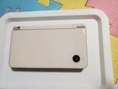 DS i LL本体のみ完全ジャンク修理、部品取り専用❗