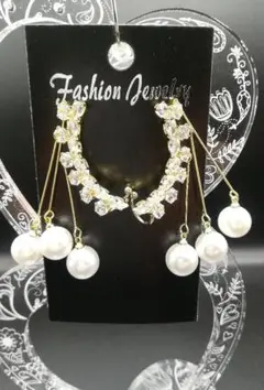 ピアス パール❤️ 小顔効果 ゆらゆら アクセサリー✨ ファッション キラキラ