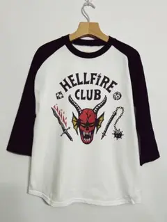 XS　HELLFIRE CLUB ストレンジャーシングス　ヘルファイア　Tシャツ