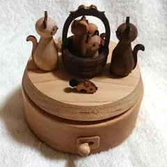 wooderful life ウッダフルライフ 木製オルゴール　猫の家族